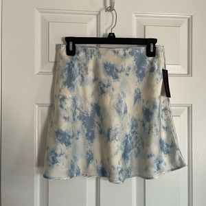Tie dye cloud skirt blue and white, size s